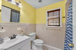 23 Chester Ave, Newark, NJ 07104 - Photo 15