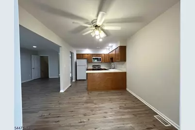 5 Elm Ter, Raritan Township, NJ 08822 - Photo 9