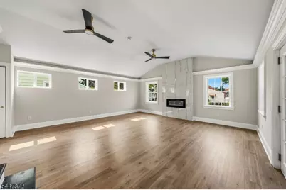 536 Spruce Ave, Garwood, NJ 07027 - Photo 11