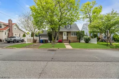 347 Livingston Rd, Linden, NJ 07036 - Photo 5