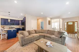 18 Post Oak Ct, Hardyston Township, NJ 07419 - Photo 3