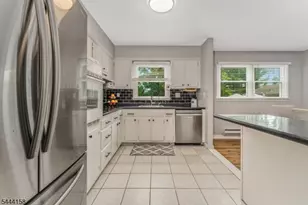 2 Vivian Plaza, Andover Township, NJ 07860 - Photo 7