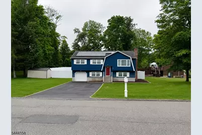 2 Vivian Plz, Andover Township, NJ 07860 - Photo 1