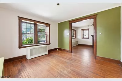 443 Dunellen Ave, Dunellen, NJ 08812 - Photo 9