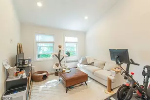 378 Claremont Ave, Montclair, NJ 07042 - Photo 9