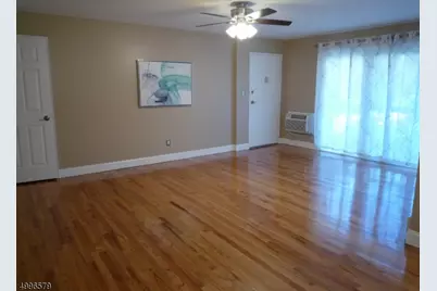 44 Deanna Dr #127, Hillsborough Township, NJ 08844 - Photo 3