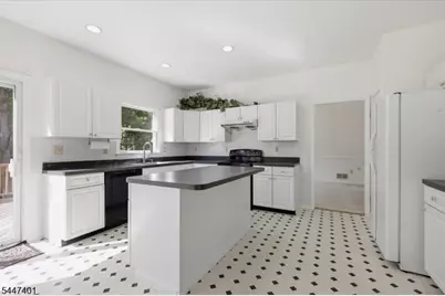 151 Brandon Ct, Branchburg Township, NJ 08853 - Photo 13