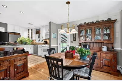 18 Hillcrest Dr, Bloomingdale, NJ 07403 - Photo 17