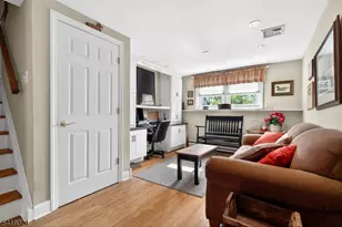 18 Hillcrest Dr, Bloomingdale, NJ 07403 - Photo 11