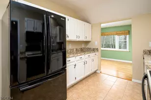 65 Wilson Rd, Franklin Township, NJ 08873 - Photo 7