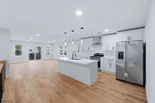 219 S Burnett St, East Orange, NJ 07018 - Photo 27