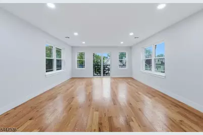 219 S Burnett St, East Orange, NJ 07018 - Photo 5