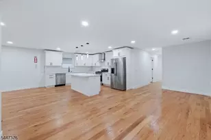 219 S Burnett St, East Orange, NJ 07018 - Photo 11