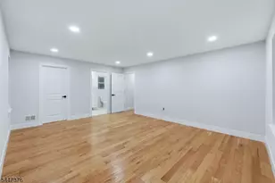 219 S Burnett St, East Orange, NJ 07018 - Photo 29