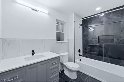 219 S Burnett St, East Orange, NJ 07018 - Photo 15