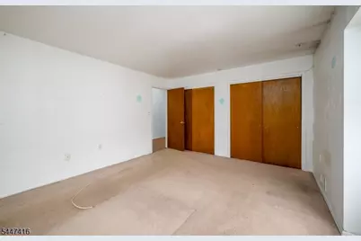 906 Robin Rd, Hillsborough Township, NJ 08844 - Photo 9