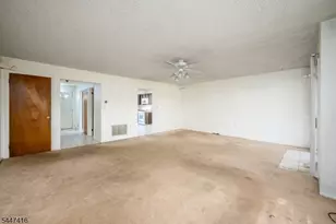 906 Robin Rd, Hillsborough Township, NJ 08844 - Photo 5