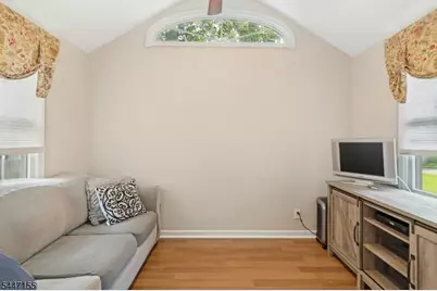 2640 Crest Ln, Scotch Plains Township, NJ 07076 - Photo 11