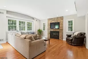 2640 Crest Ln, Scotch Plains Township, NJ 07076 - Photo 15