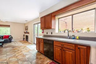 24 Faesch Ct, Rockaway Township, NJ 07866 - Photo 7