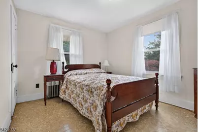 13 Johnson St, Scotch Plains Township, NJ 07076 - Photo 17