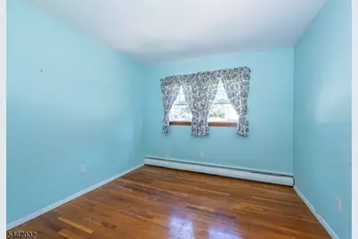 64 Sanford Dr, Randolph Township, NJ 07869 - Photo 15