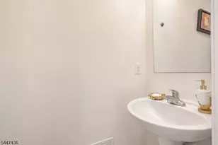 158 Woodland Ave, Ewing Township, NJ 08638 - Photo 11