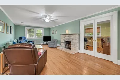 1 Buena Vista Ave, Hawthorne, NJ 07506 - Photo 5