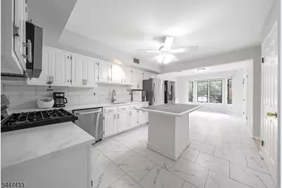 35 Mulford Dr, Wayne, NJ 07470 - Photo 5