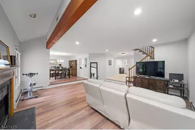 35 Mulford Dr, Wayne, NJ 07470 - Photo 13