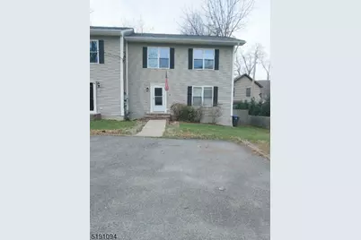 3 Teneyck Ave #B, Greenwood Lake, NY 10925 - Photo 1