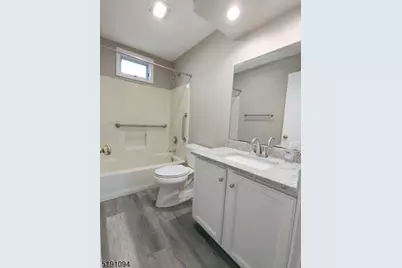 3 Teneyck Ave #B, Greenwood Lake, NY 10925 - Photo 13
