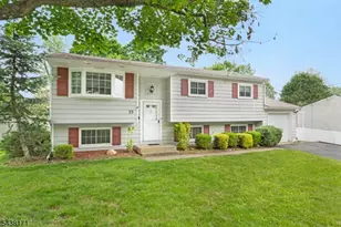 35 Saint Marys Dr, Roxbury Township, NJ 07876 - Photo 1