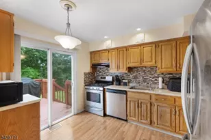 35 Saint Marys Dr, Roxbury Township, NJ 07876 - Photo 9