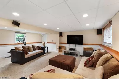 35 Saint Marys Dr, Roxbury Township, NJ 07876 - Photo 19
