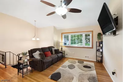 35 Saint Marys Dr, Roxbury Township, NJ 07876 - Photo 3