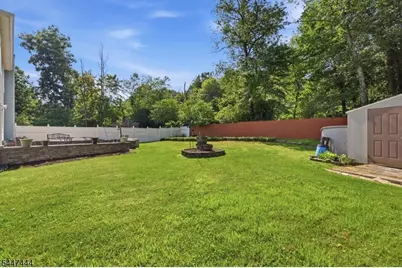 109 Lenape Trl, Washington Boro, NJ 07882 - Photo 9