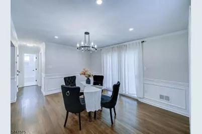 1915 Crescent Pkwy, Linden, NJ 07036 - Photo 15