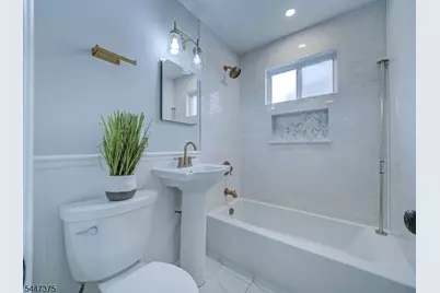 1915 Crescent Pkwy, Linden, NJ 07036 - Photo 23