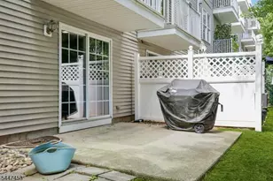 118 Donato Cir, Scotch Plains Township, NJ 07076 - Photo 29