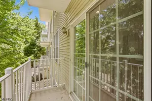 118 Donato Cir, Scotch Plains Township, NJ 07076 - Photo 27