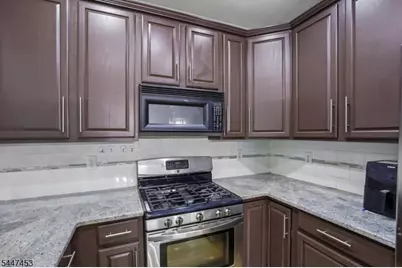 118 Donato Cir, Scotch Plains Township, NJ 07076 - Photo 11