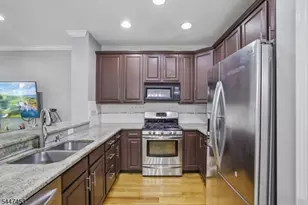 118 Donato Cir, Scotch Plains Township, NJ 07076 - Photo 13