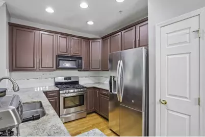 118 Donato Cir, Scotch Plains Township, NJ 07076 - Photo 15