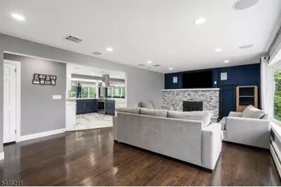 86 Minnisink Rd, Jefferson Township, NJ 07849 - Photo 11