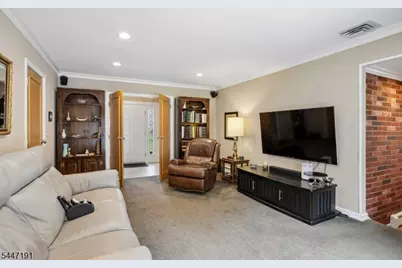 26 Almroth Dr, Wayne, NJ 07470 - Photo 15