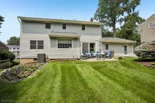 26 Almroth Dr, Wayne, NJ 07470 - Photo 29