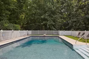 26 Almroth Dr, Wayne, NJ 07470 - Photo 31