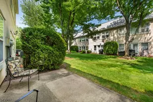 8103 Burgundy Way, Wayne, NJ 07470 - Photo 27