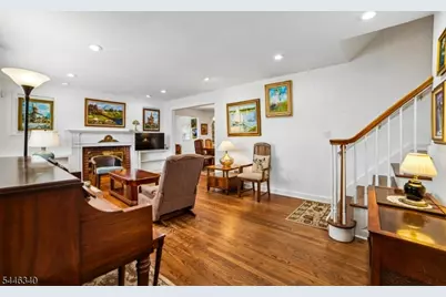 25 Lake Dr West, Wayne, NJ 07470 - Photo 5